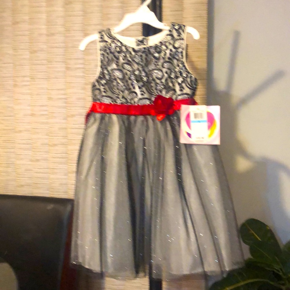 👗 Girl’s dress
